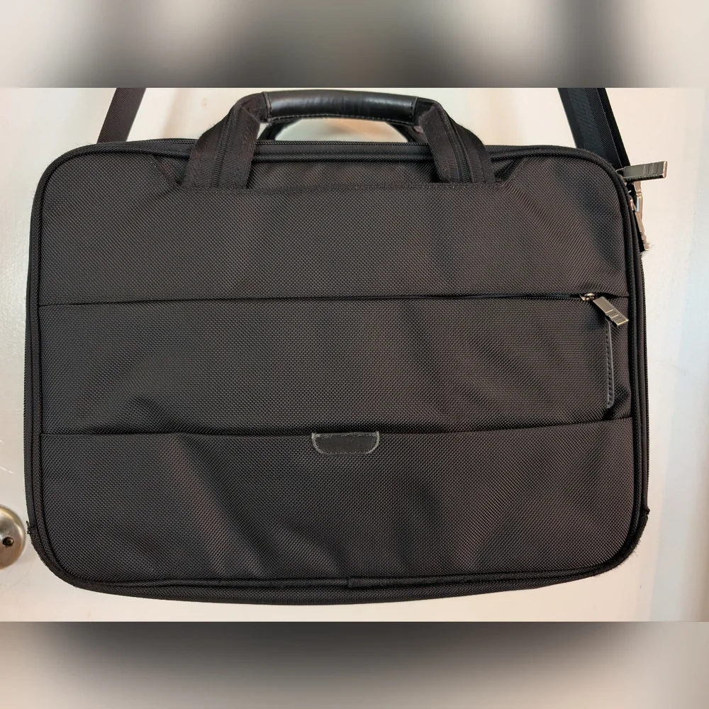 Briggs & Riley Black Expandable Laptop Briefcase Bag